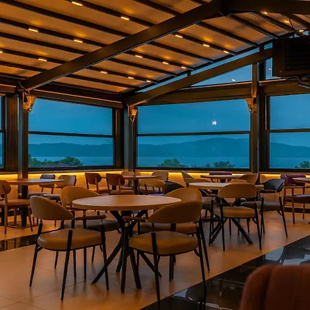 Rest By Dedeman 酒店