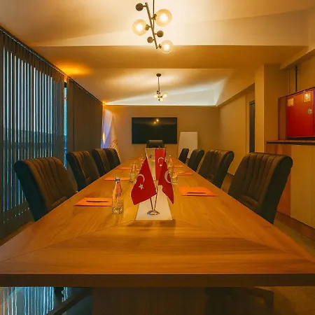 酒店 Rest By Dedeman 萨潘贾