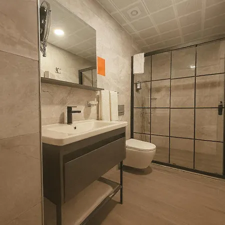 Rest By Dedeman 萨潘贾